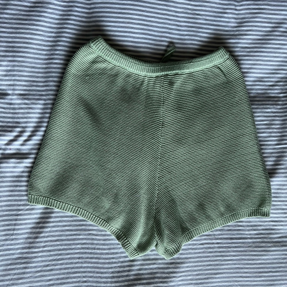 Comfy Sweater & Short Set - Picture 3 of 3